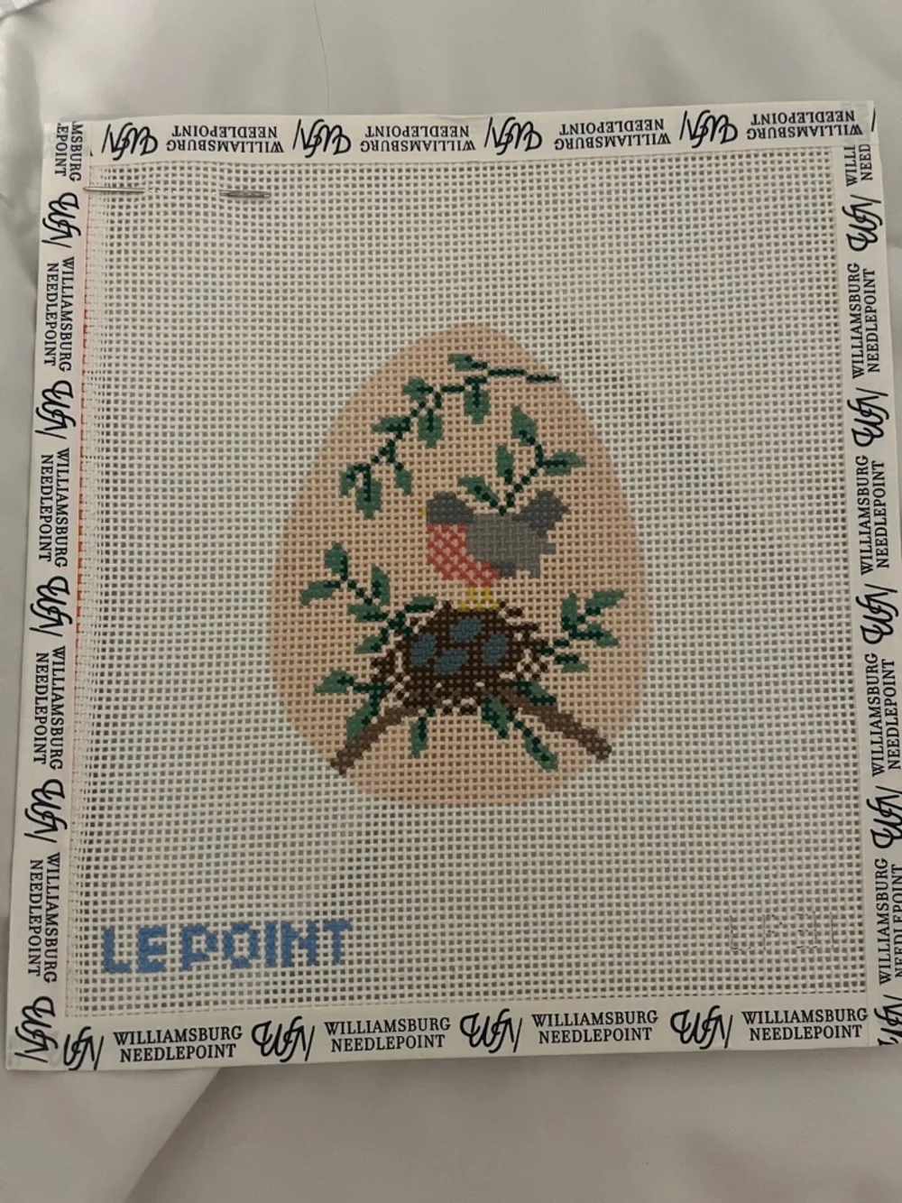 Le Point Robin’s Nest Egg Needlepoint Canvas - Picture 1 of 3